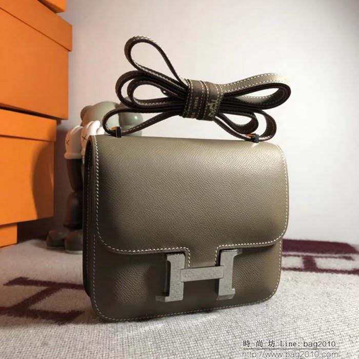 HERMES愛馬仕 空姐包 constance 大象灰 EPSOM 18cm 銀扣 蠟線縫製 單肩斜挎包  Ama1490